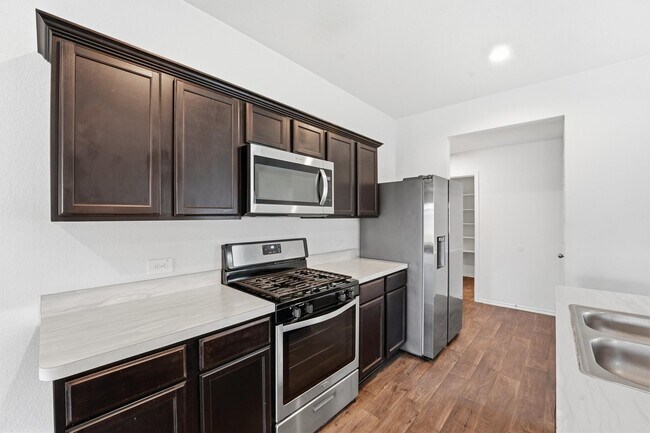 2419 Roaming Elk Ct