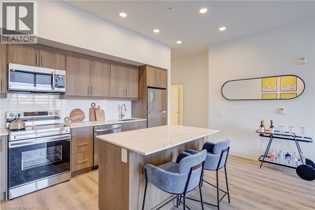 Photo - 1333 Weber St E Unité 111