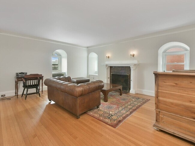 Photo - 334 Beacon St Unidad 9 Rental