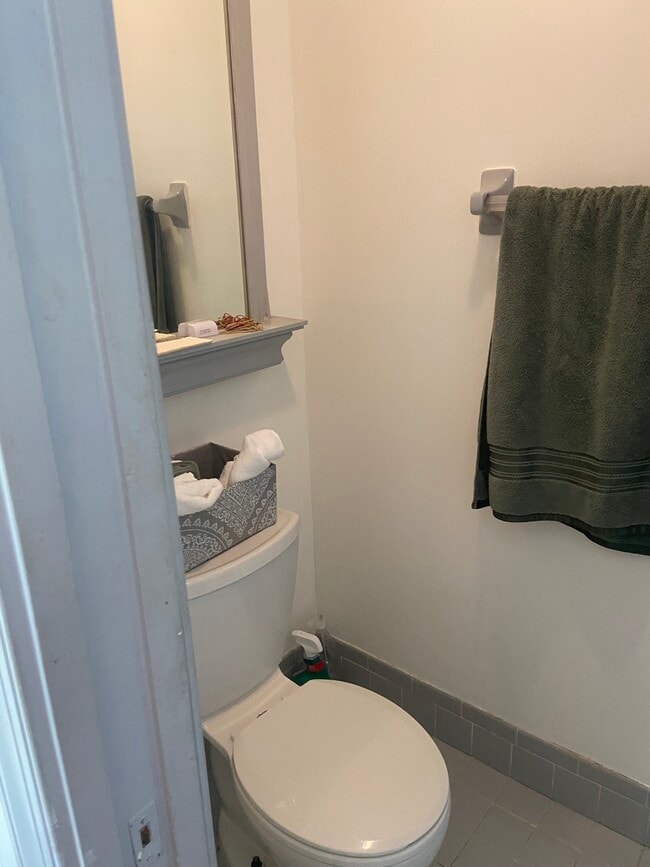 Photo - 9641 Riverside Dr Unit F1