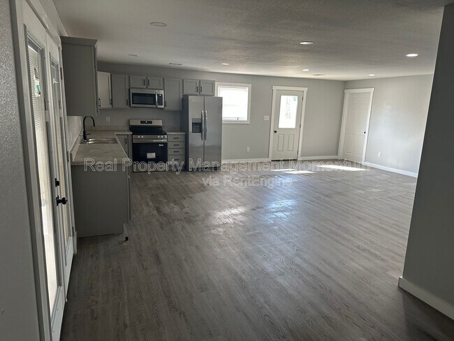 Photo - 12588 Kentucky Rd