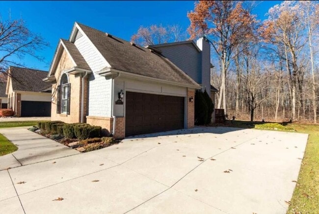 Photo - 1154 Bluebird Dr