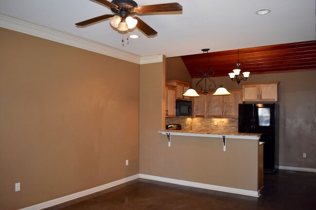 Photo - 3 Bedroom Townhouse in Broussard