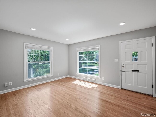 Photo - 1679 Villa Rd