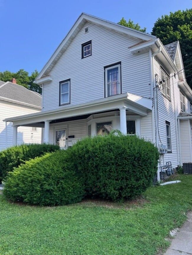 Building Photo - 302 Hasbrouck Ave Unit 2