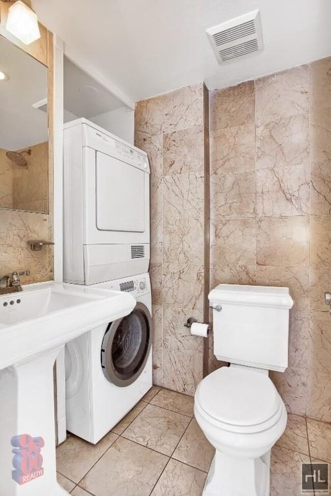 Photo - LeRoy Street Unidad 5A