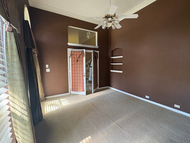 Photo - 806 Durham Ct
