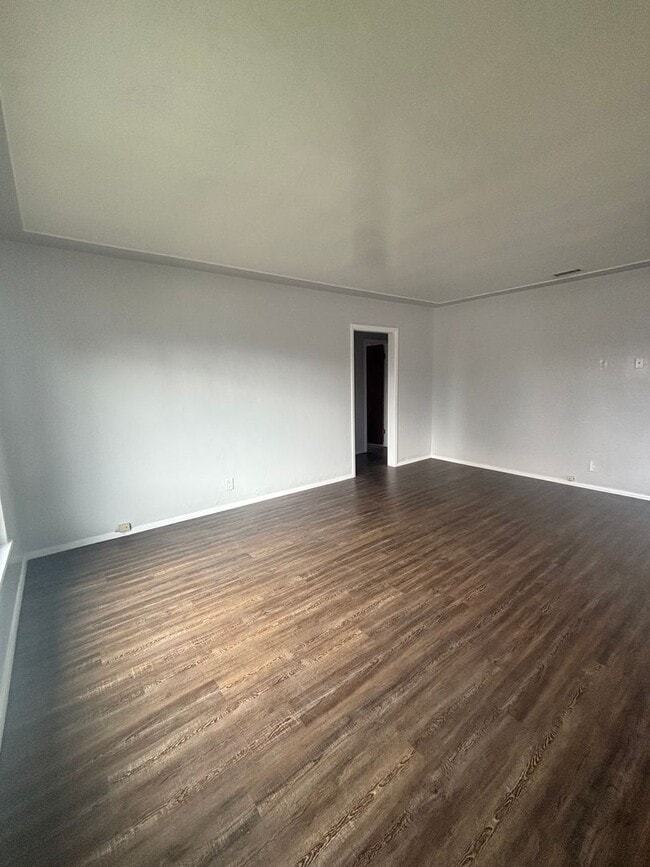 Photo - Spacious 3BR 1BA on 5th & I St! Large hous...