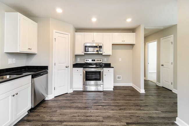 Photo - 1230 Kenly St