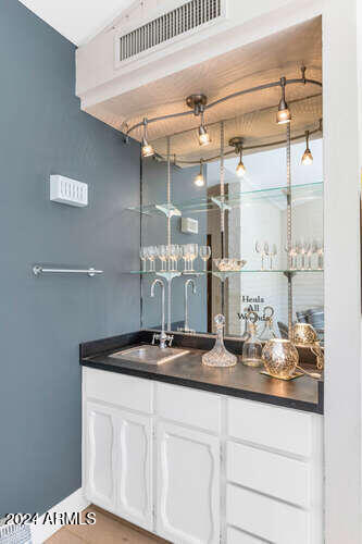 Photo - 4525 N 66th St