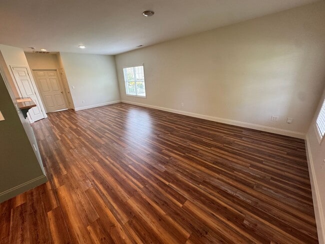 Photo - 111 Hatleyberry St
