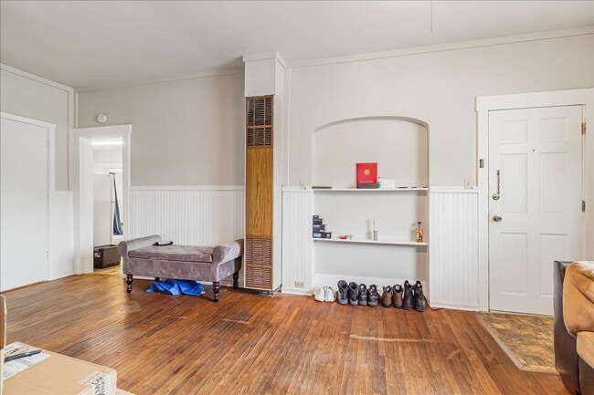 Photo - 212 W North St