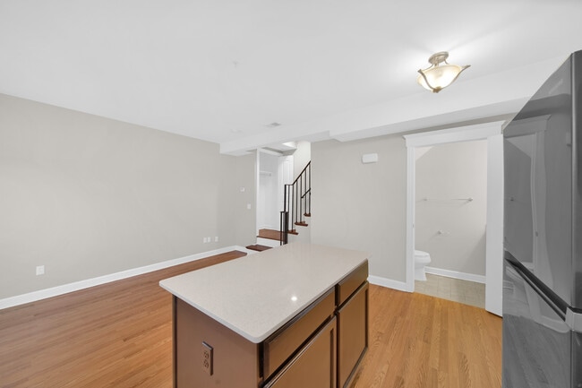 Photo - 702 E Ferry St