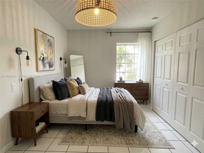 Photo - 2138 SW 6th St Unit 201