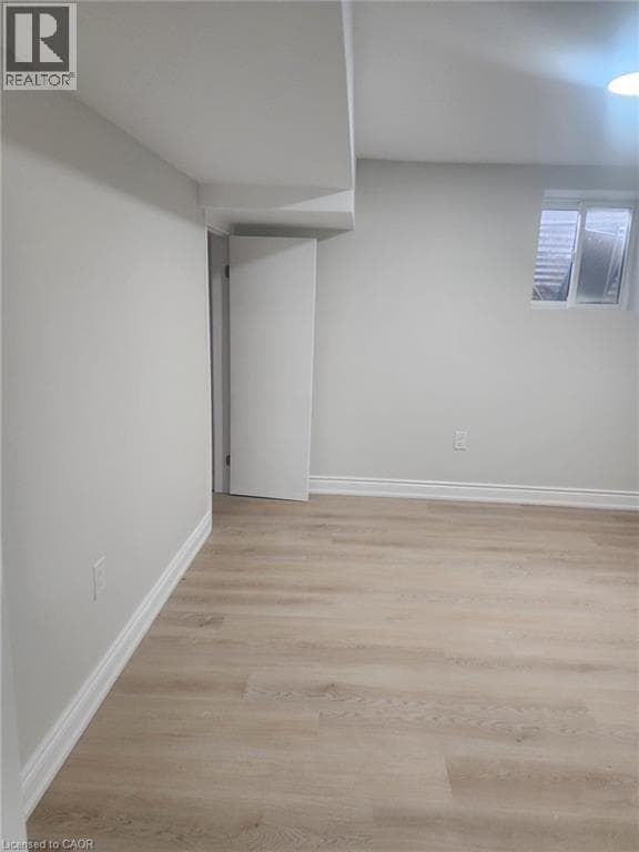 Photo - 275 Kingswood Dr
