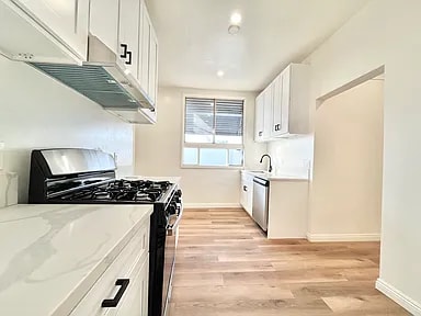 Building Photo - 1034 1/2 S Fairfax Ave