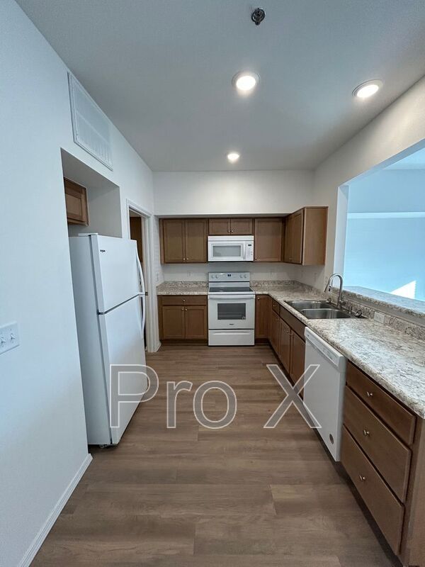 Photo - 2806 W Mockingbird Ln