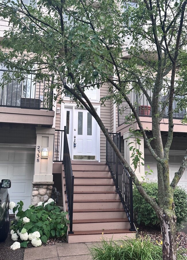 Building Photo - Woodbury Rental