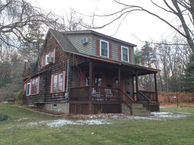 Photo - 195 Rockingham Rd Unit 1