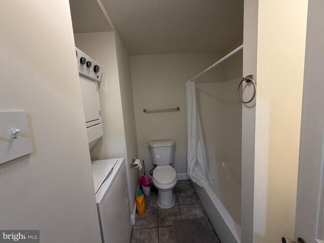 Photo - 5933 Ogontz Ave