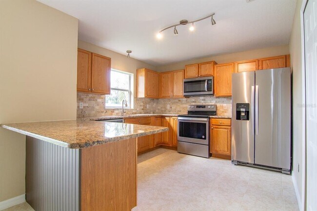 Photo - 402 Bridgewater Ct