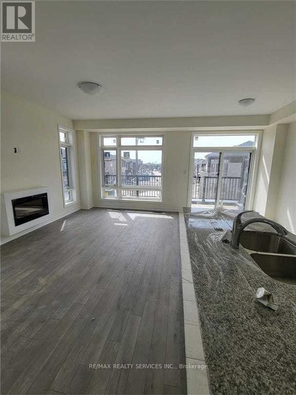 Photo - 625 Fogal Rd
