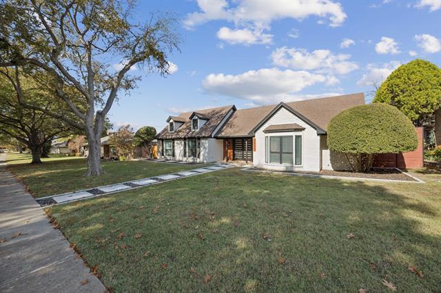 Photo - 2833 Meadowbrook Dr