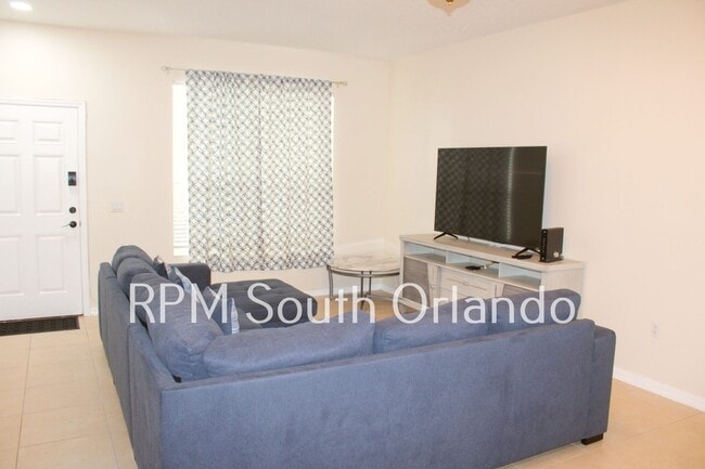 Photo - Beautiful Furnished 3-Bedroom, 2-Bathroom ...