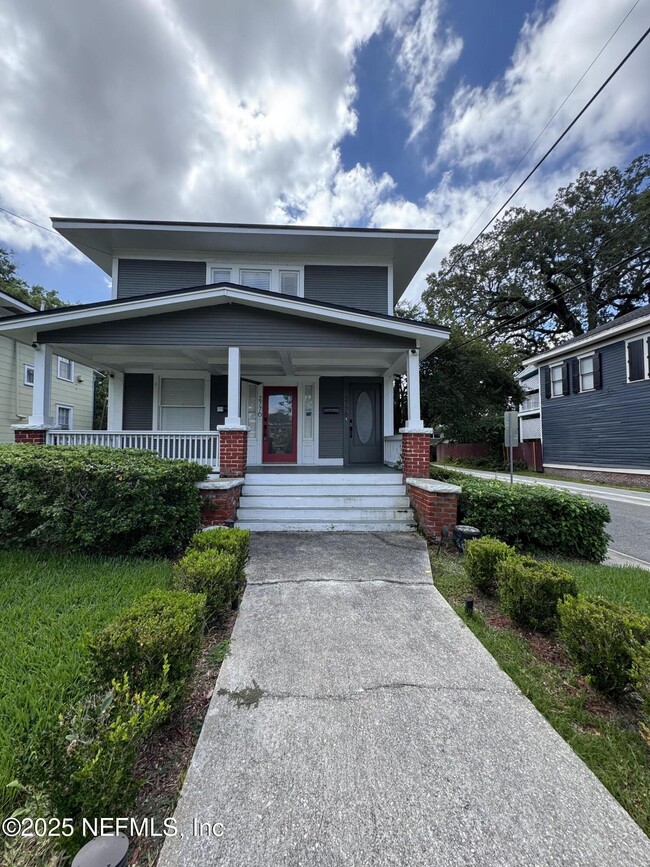 Building Photo - 2778 Herschel St Rental