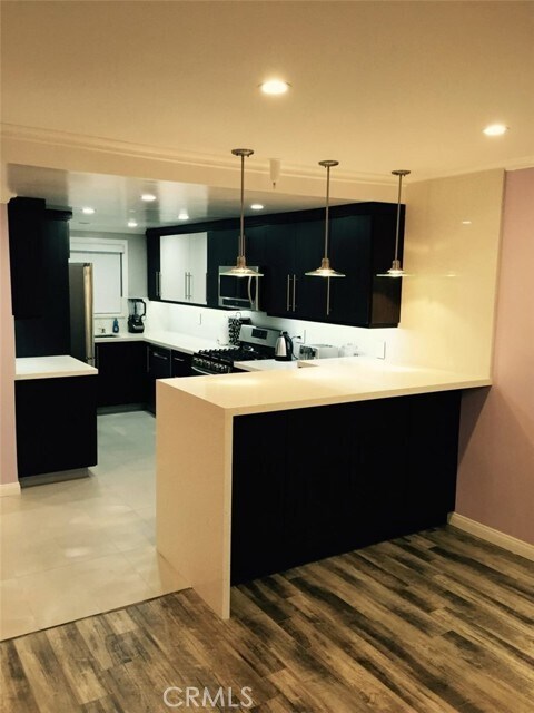 Building Photo - 15114 Sherman Way Unit 106 Rental