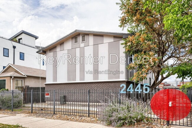 Building Photo - 2445 Lawrence St Unit C