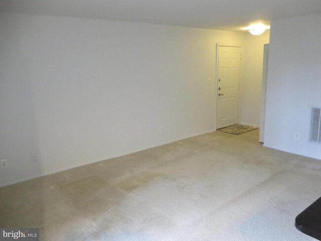 Photo - 1712 Abercromby Ct Unit F