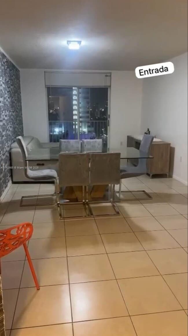 Photo - 102 SW 6th Ave Unit 708