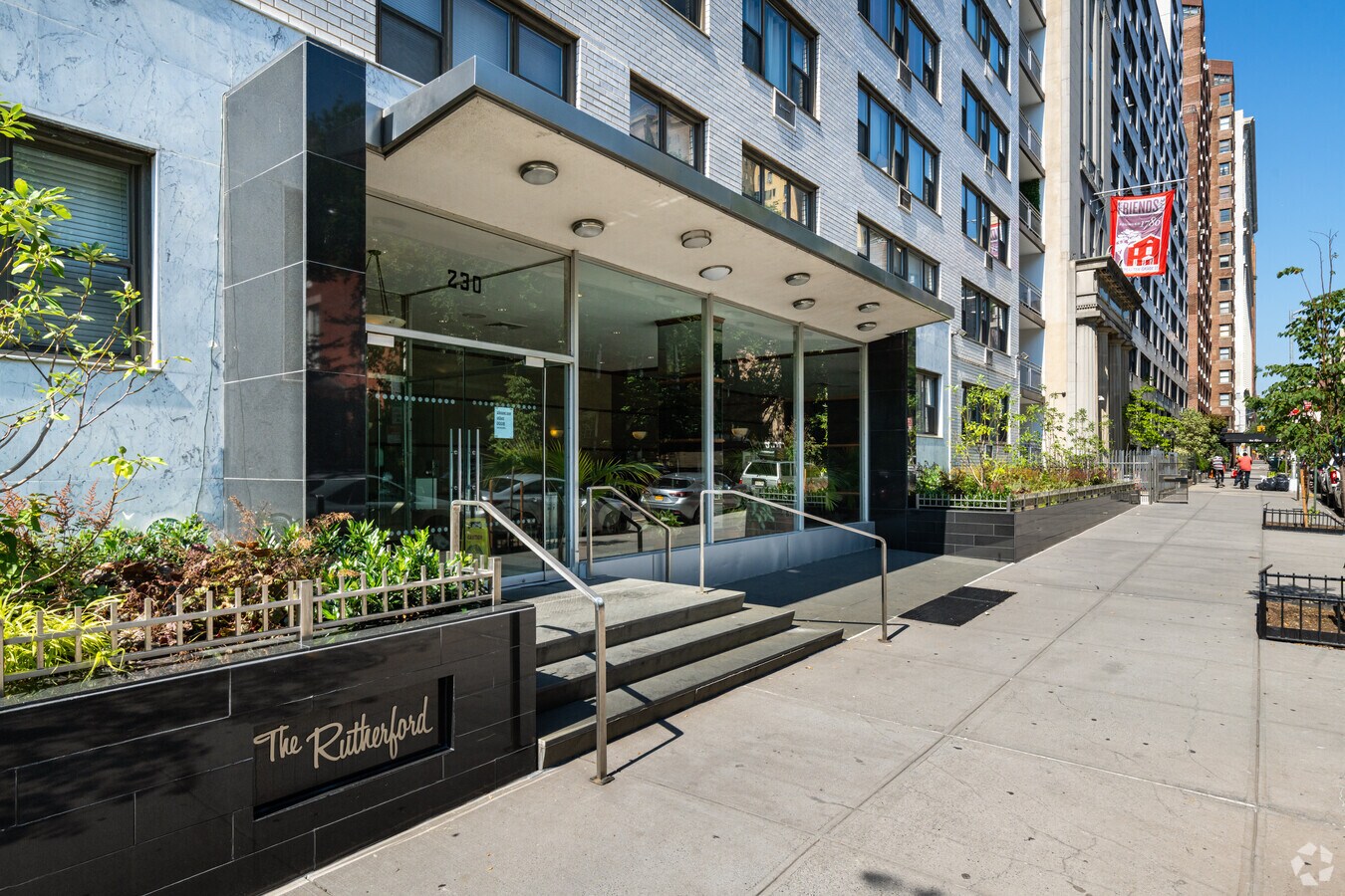 Photo - The Rutherford