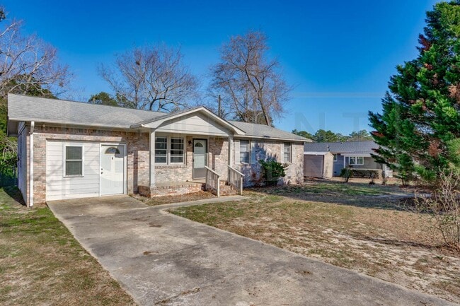 Building Photo - Updated 3/1 in Blythewood