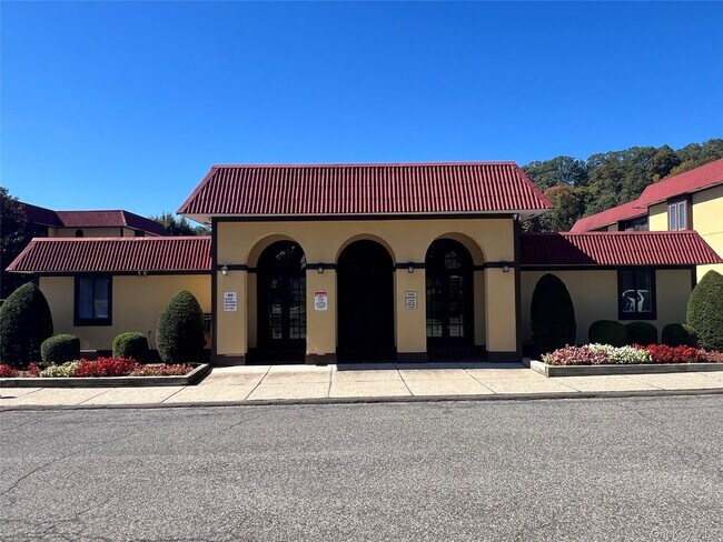 Photo - 2 Granada Crescent Unidad 8