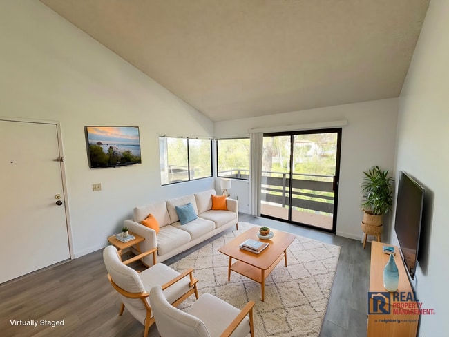 Building Photo - 22734 Lakeway Dr