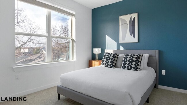 Photo - 217 S Garland Ave Unidad 3203