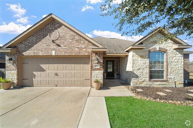 Building Photo - 18708 Wichita Trail Rental