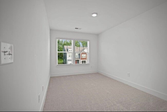 Photo - 1331 Maplesmith Wy