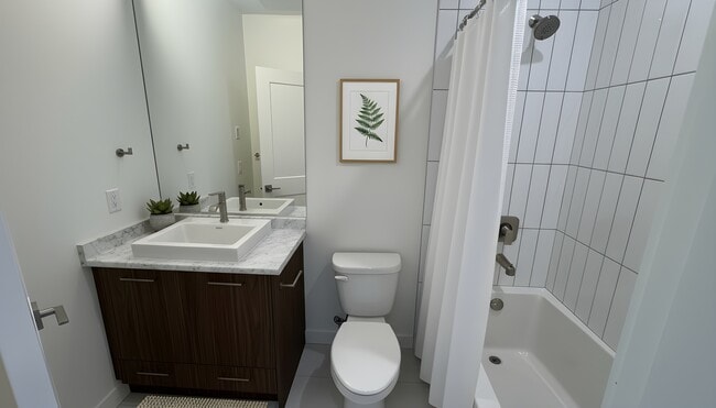 Photo - 5382-200 200 St