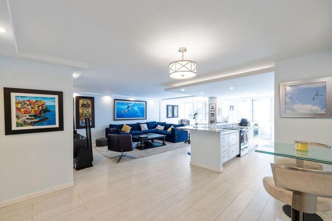 Photo - 3100 NE 49th St Unit 206