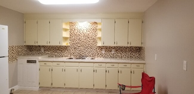 Building Photo - 303A Culbreth Ave Rental