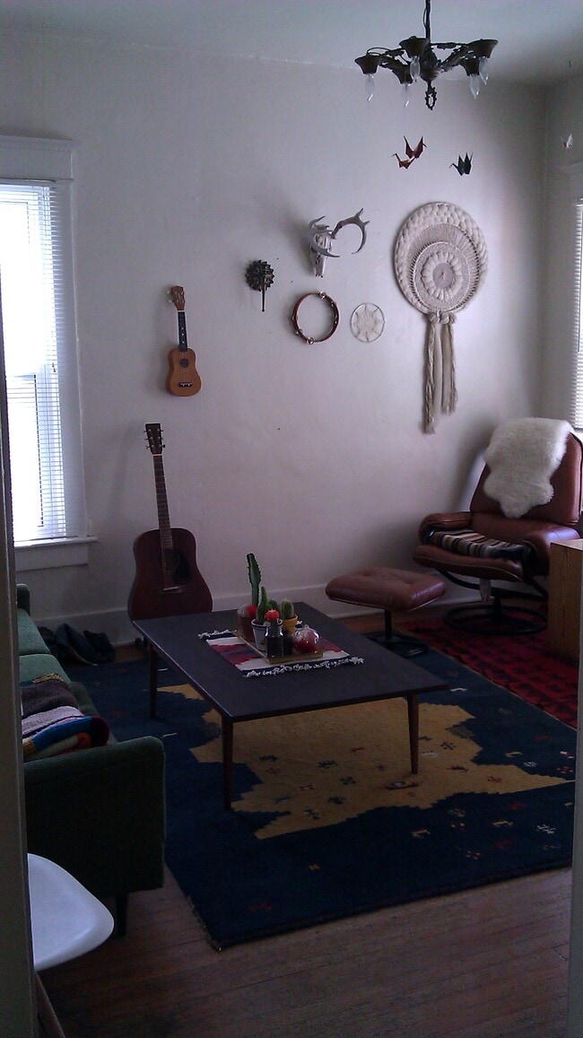 Photo - 946 Laporte Ave