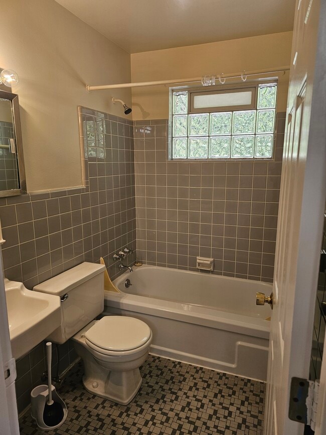 Photo - 376 Probasco St Apartments Unit 8