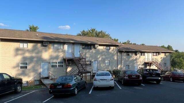 Building Photo - 210 Hendricks Blvd