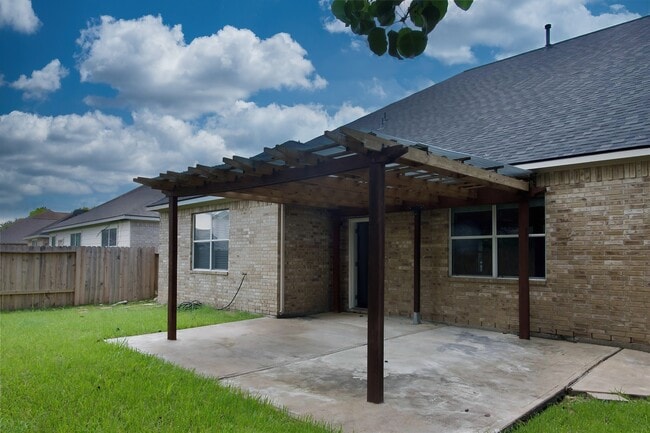 Photo - 2023 Creek Run Dr