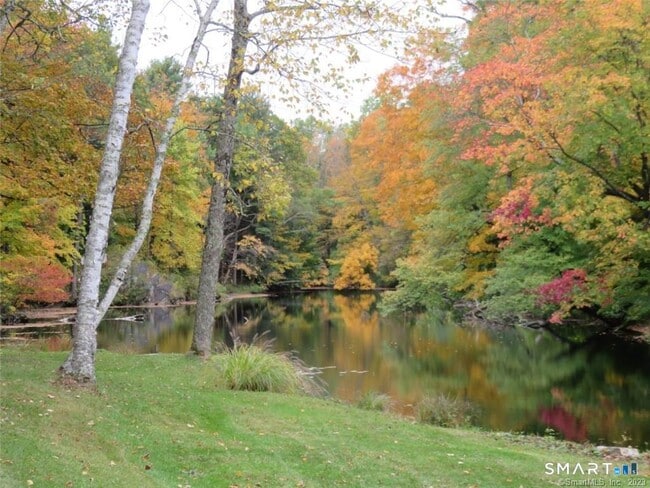 261 Taconic Rd