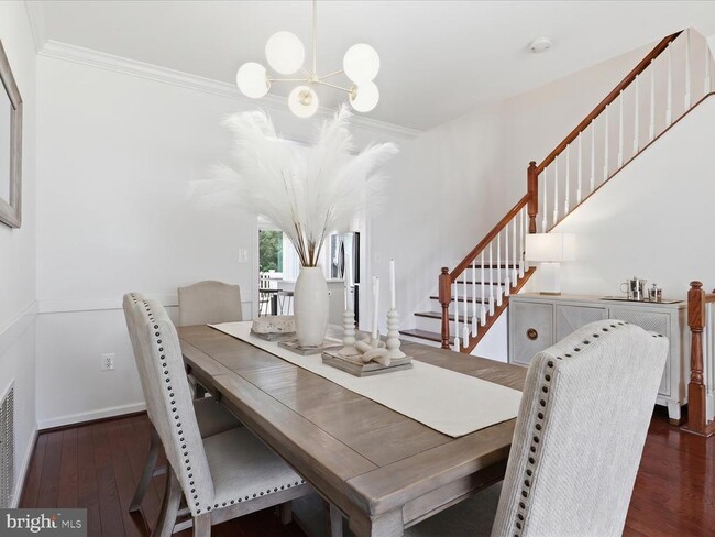 Photo - 25114 Harpenden Terrace