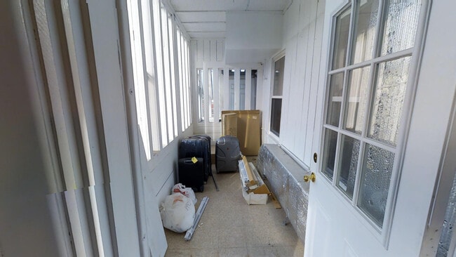 Building Photo - 363 Beacon St Unit 1